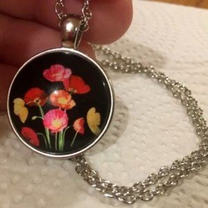 Radiant  Floral necklace, NWOT